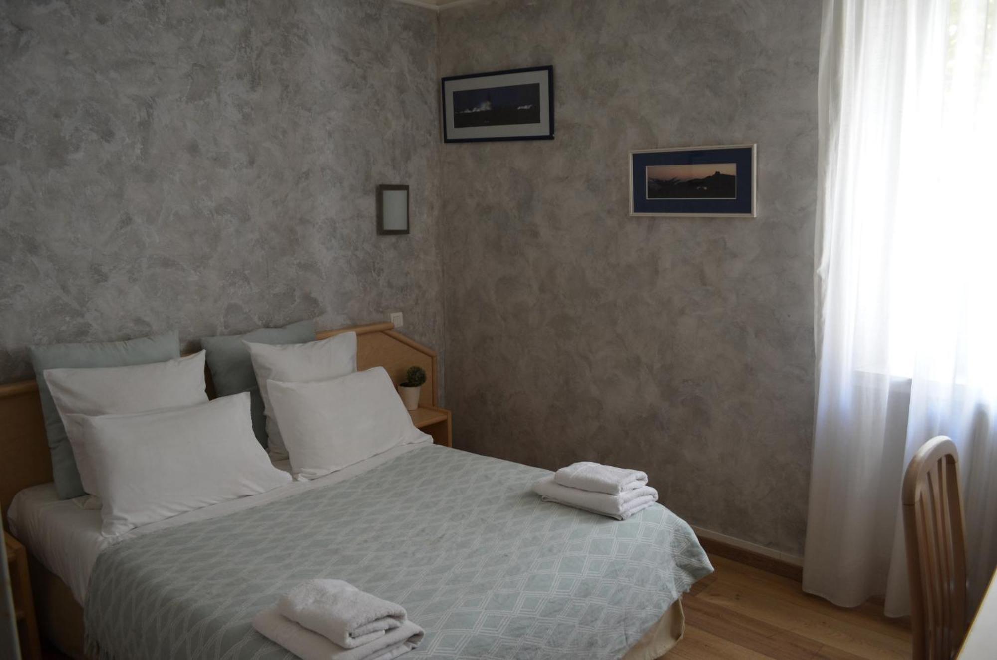 Hotel Du Parc Драгиньян Экстерьер фото